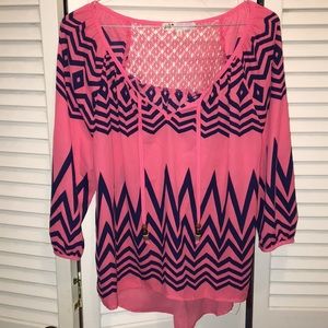 Thin cute coral and navy top